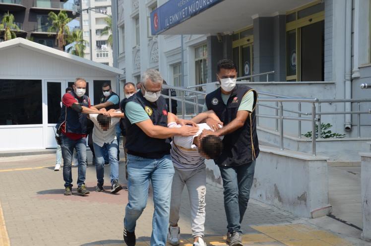 Sahilde Terör Halayı Çeken Gruptan Gözaltına Alınan 9 Şahıs Adliyeye Sevk Edildi