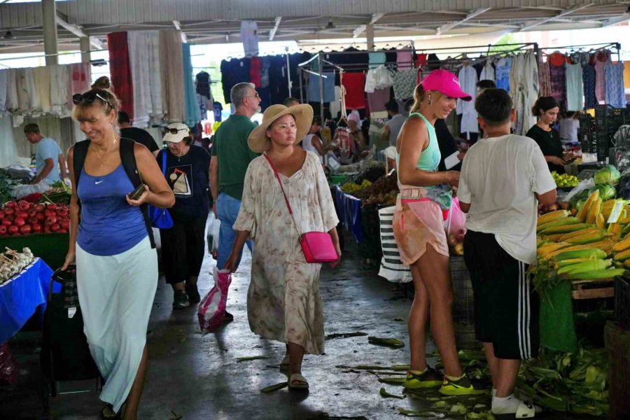 Antalya’da Yüksek Faiz Ve Konut Fazlalığı Fiyatları Düşürdü