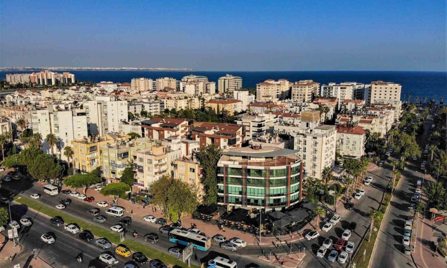 Antalya’da Yüksek Faiz Ve Konut Fazlalığı Fiyatları Düşürdü