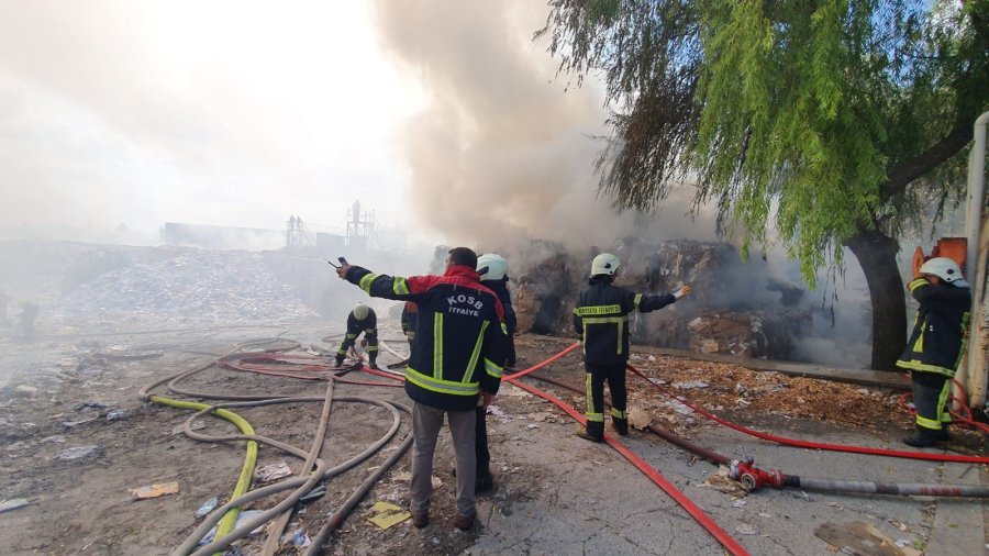 Kayseri’de Kağıt Fabrikasında Yangın