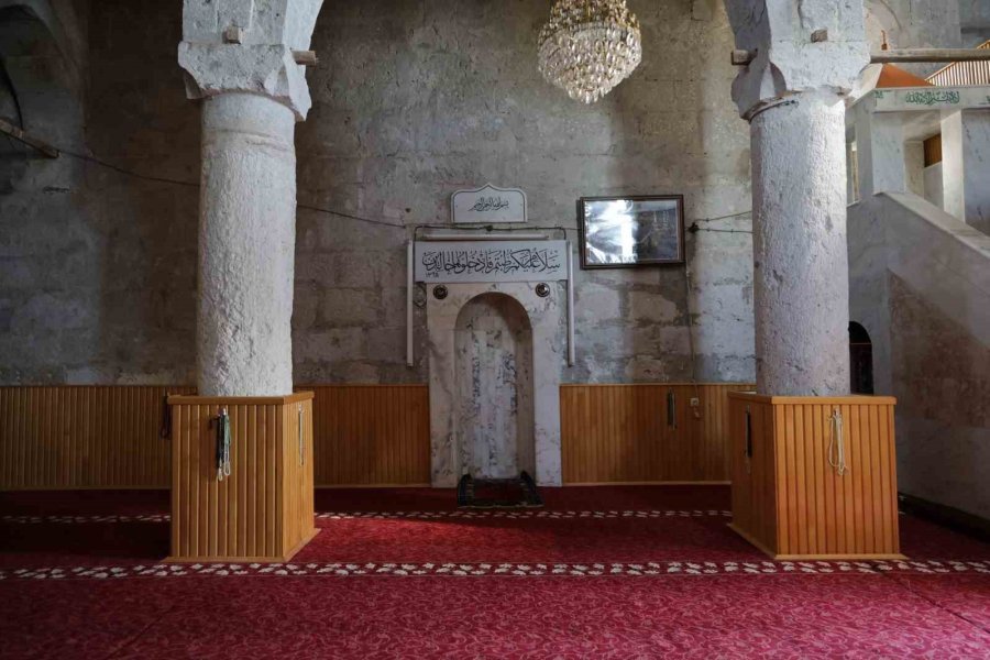 Aksaray’daki 244 Yıllık Kiliseden Çevrilen Cami İmam Bekliyor