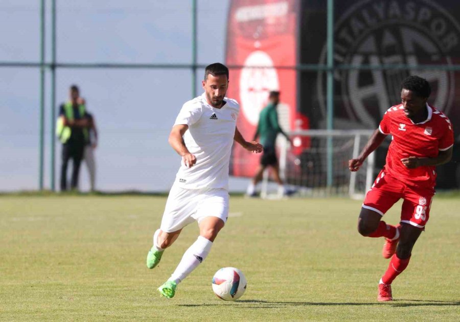 Antalyaspor İkinci Etabın İlk Hazırlık Maçında Mağlup Oldu