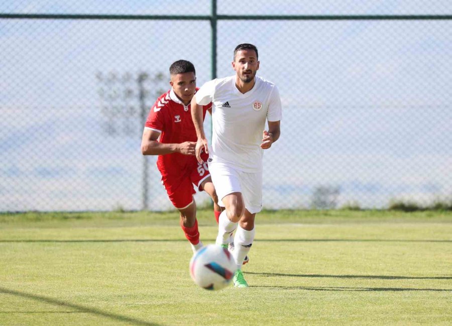 Antalyaspor İkinci Etabın İlk Hazırlık Maçında Mağlup Oldu