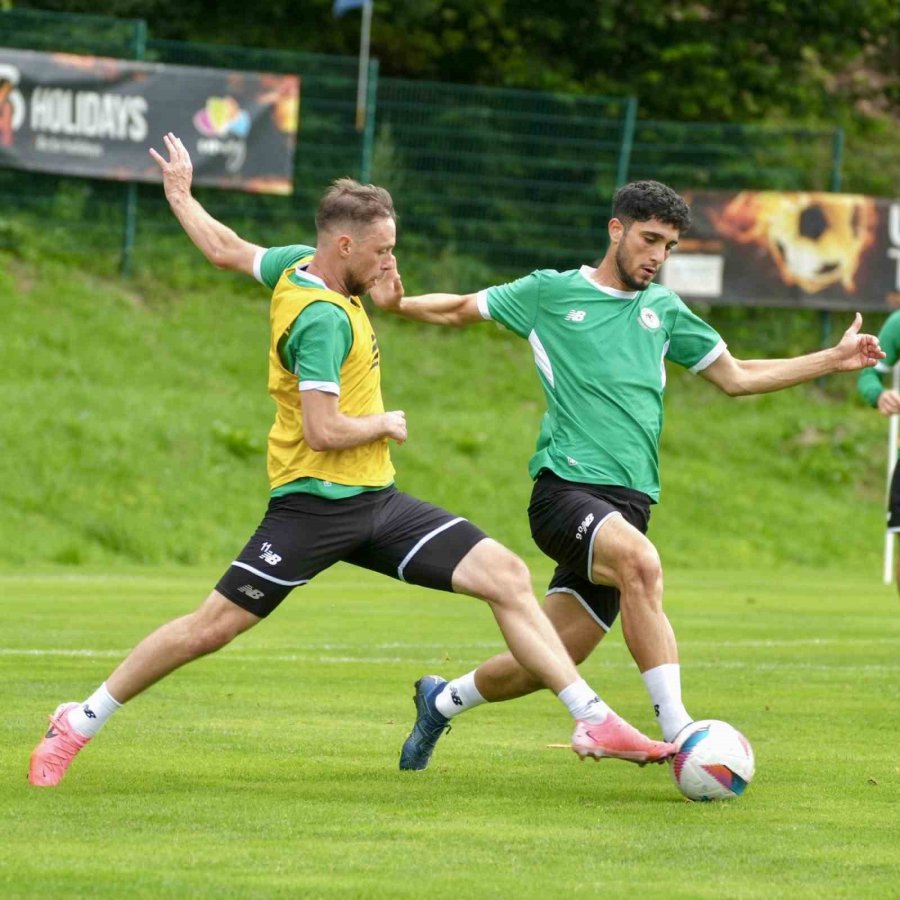 Konyaspor, Slovenya Kampındaki Hazırlıklarını Sürdürüyor