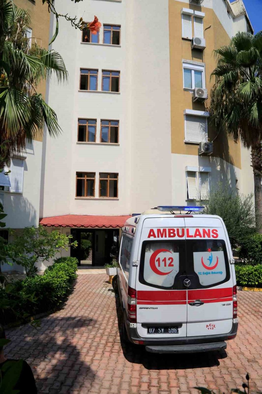 Emekli Öğretmenin Ölümü, Apartmanı Saran Kokuyla Ortaya Çıktı