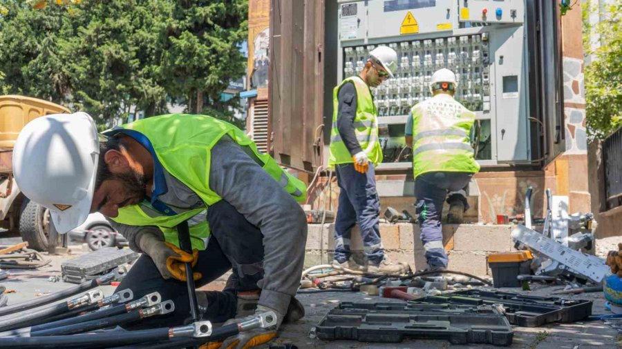 Akdeniz’de Aşırı Sıcaklar Elektrik Tüketimine Her Gün Yeni Rekor Kırdırıyor