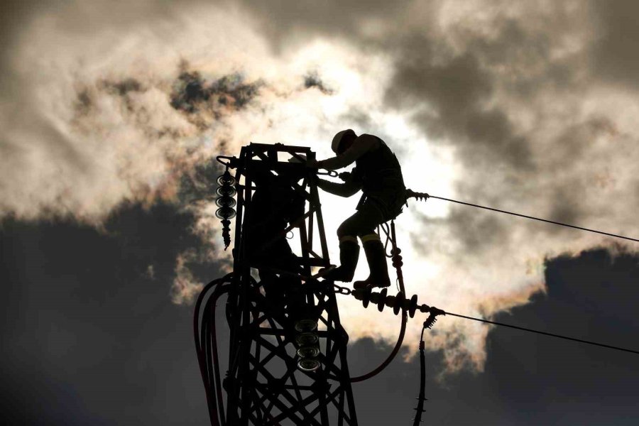 Akdeniz’de Aşırı Sıcaklar Elektrik Tüketimine Her Gün Yeni Rekor Kırdırıyor