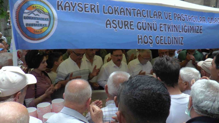 Lokantacılar Odası’ndan 10 Bin Kişilik Aşure İkramı