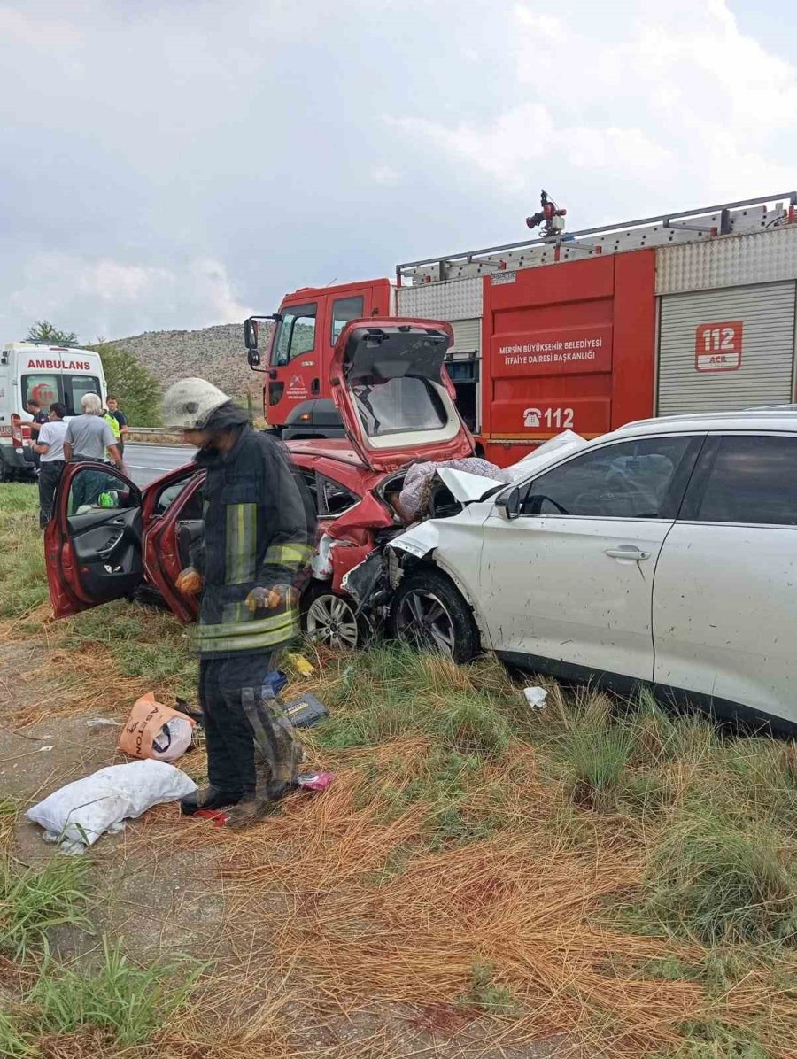 Tarsus’ta Trafik Kazası: 1 Ölü, 5 Yaralı