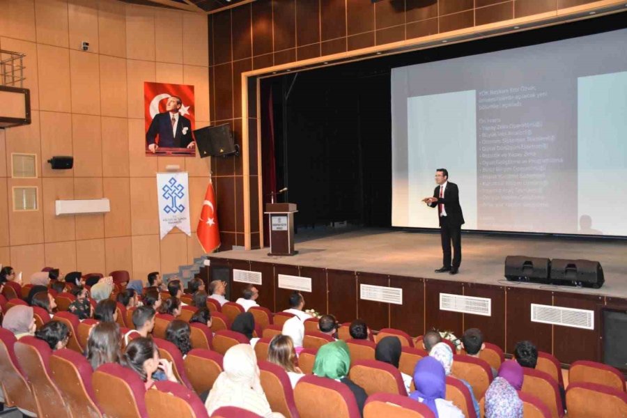 Karapınar’da "tercih Geleceğinizi Aydınlatır” Konferansı