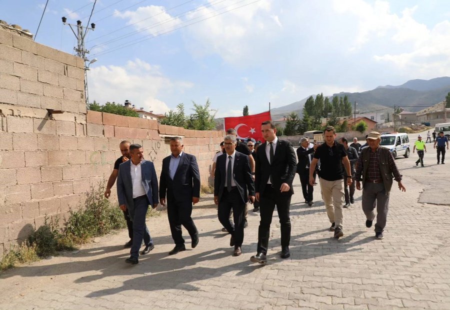 Vali Çelik Belde Ve Köylerde Vatandaşlarla Bir Araya Geldi