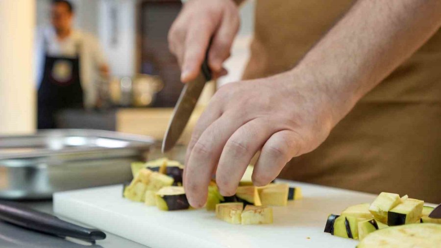 Tarsus’un Kalbi ’gastronomi Sokağı’ Olacak