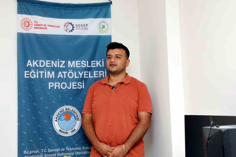 Akdeniz Belediyesi Proje Eğitim Merkezi, Gençlere Meslek Kazandırıyor