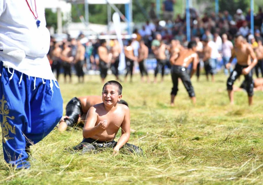 Uluslararası Feslikan Yaz Şenlikleri Ve Yağlı Güreşleri Başlıyor