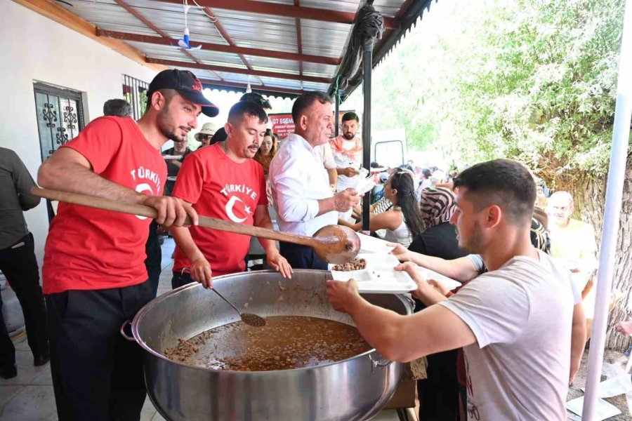 Kepez Belediyesi 1. Geleneksel Vişne Şenliği Düzenledi