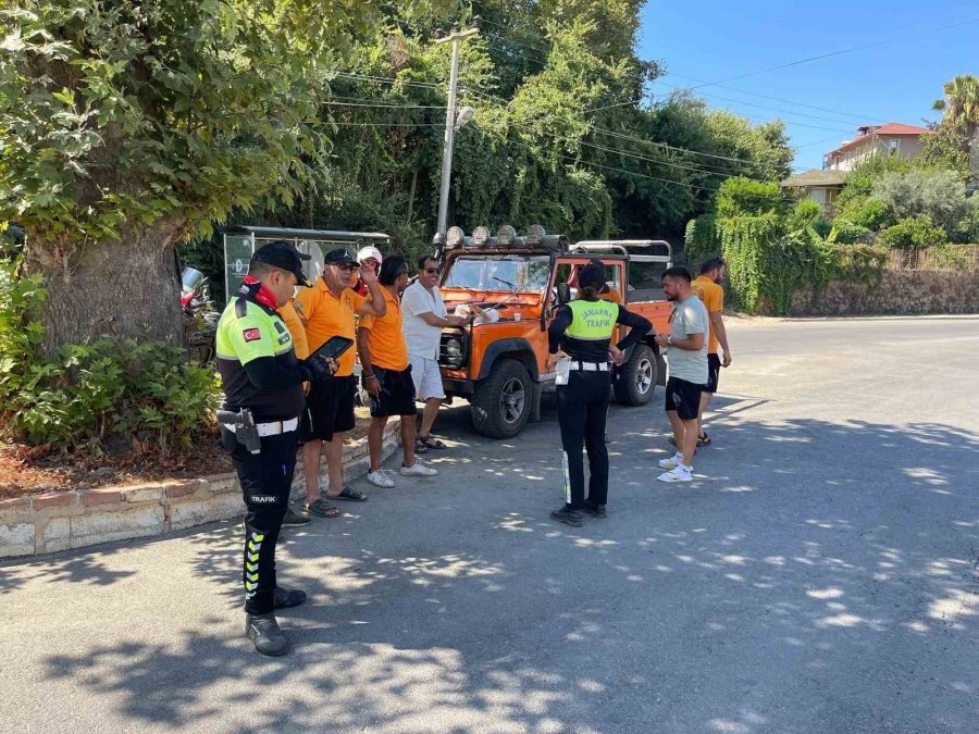 Alanya’da 5 Safari Aracına Cezai İşlem Uygulandı