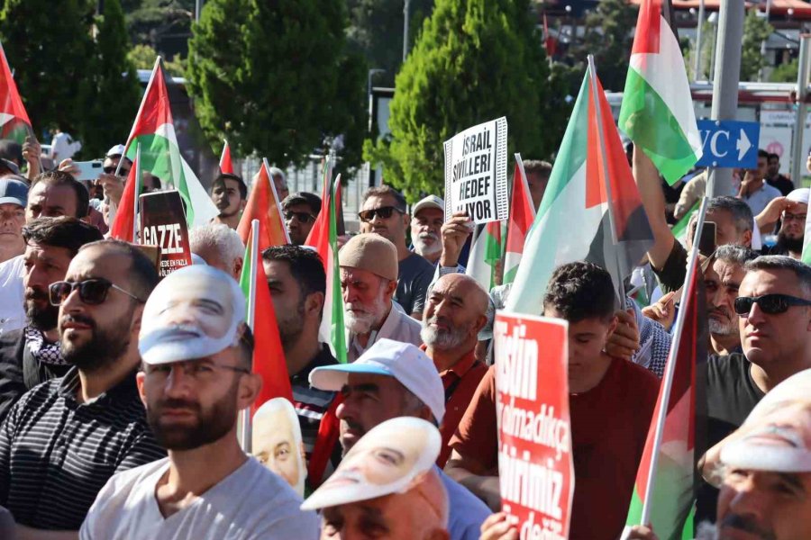 Kayseri Ve Niğde’de Vatandaşlar İsmail Haniye İçin Meydana İndi