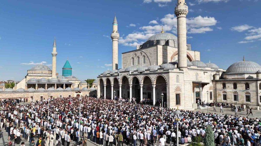 Binlerce Konyalı Şehit İsmail Heniye İçin Gıyabi Cenaze Namazında Buluştu