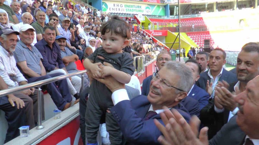 Başkan Akay: “şeker Sektörünün Bu Lider Kuruluşuna Çamur Atmayı Bırakın”