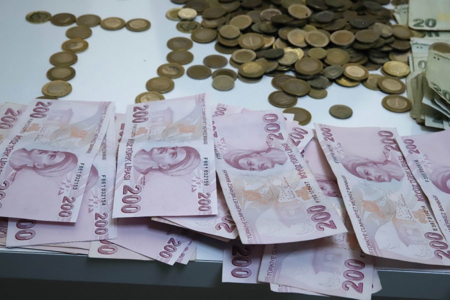 Aksaray’da Dilenci Operasyonu: 20 Dilenciden 30 Bin Lira Çıktı