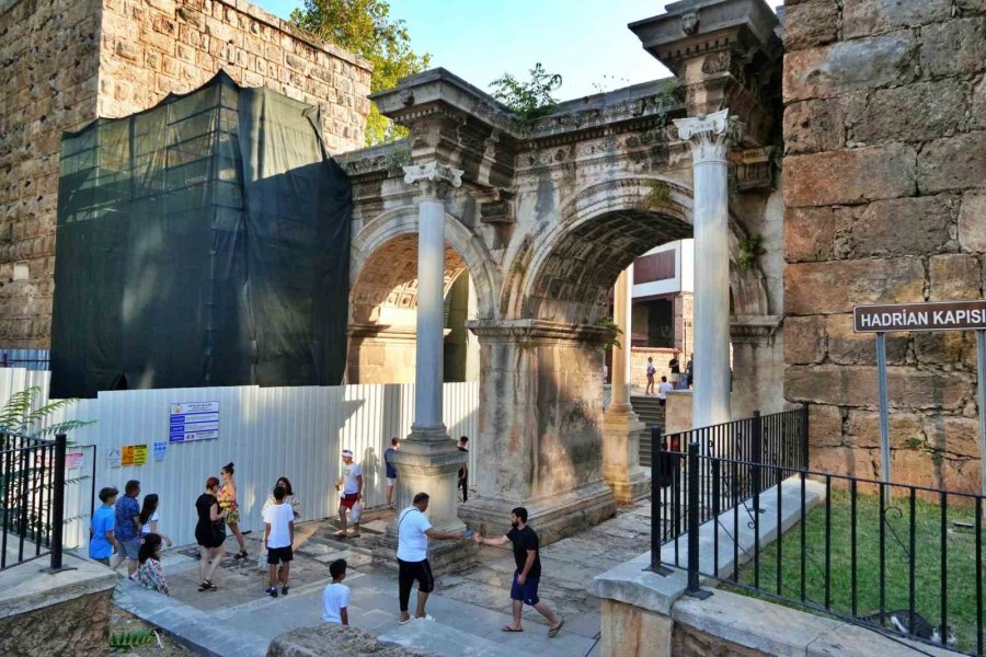 Zengin Bir Tarihi Geçmişe Sahip Olan Kaleiçi, Unesco Yolunda