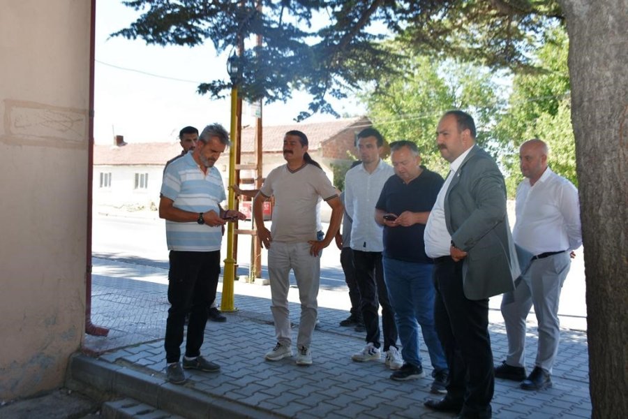 İnönü’de Yeni Spor Salonu Yapımı Ve Bakım Çalışmaları Devam Ediyor