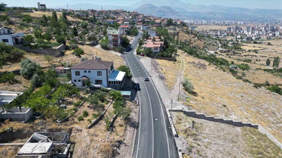 Melikgazi Belediyesi Mimarsinan Mahallesi’ne Yeni Yollar Kazandırdı