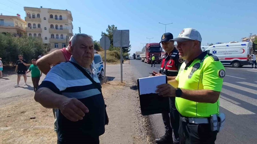 Otomobiller Çarpıştı, Sürücüler Birbirini Suçladı