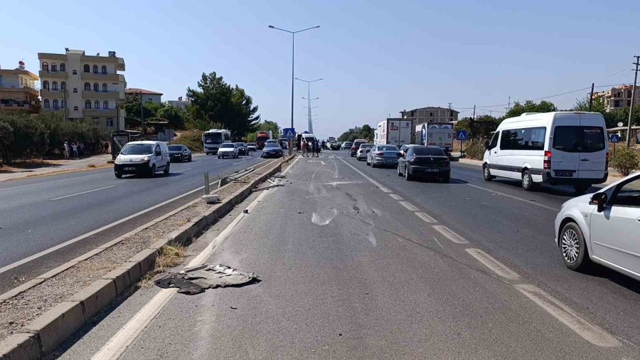 Otomobiller Çarpıştı, Sürücüler Birbirini Suçladı