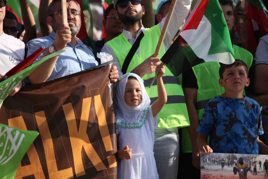 Konya Gazze Mitinginde Kenetlendi