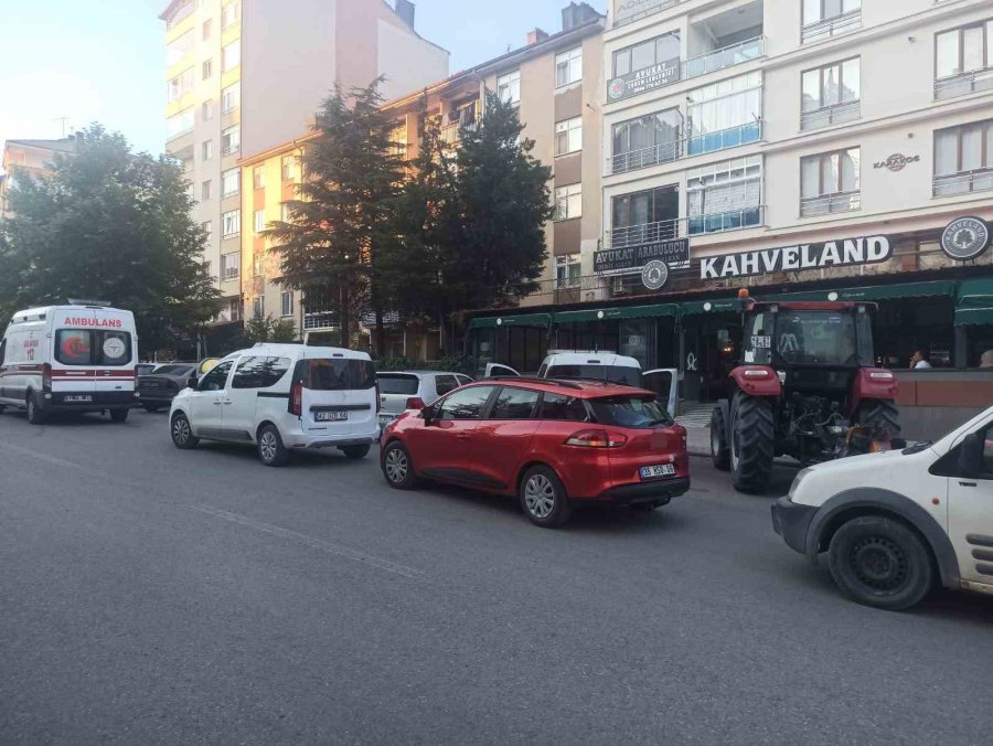 Elektrik Akımına Kapılan Genç Hayatını Kaybetti