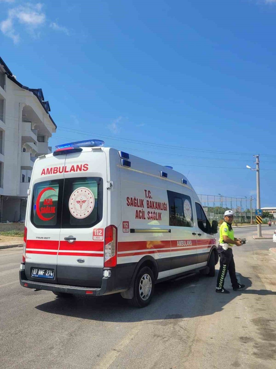 Kaza Yapan Motosikletin Sürücüsü Yaralandı