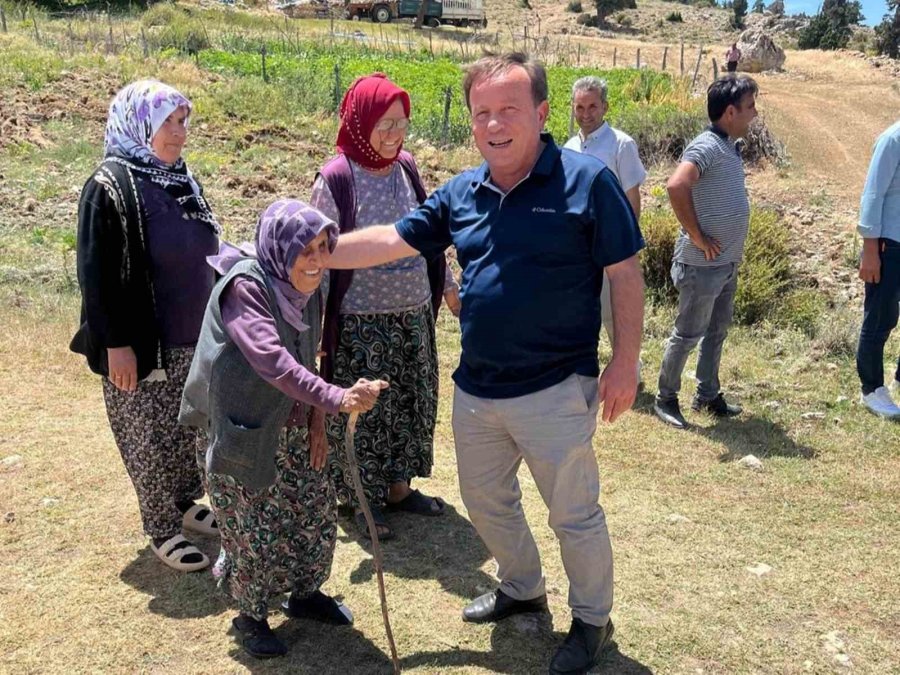 Mut Belediye Başkanı, Mahalle Ziyaretlerine Devam Ediyor