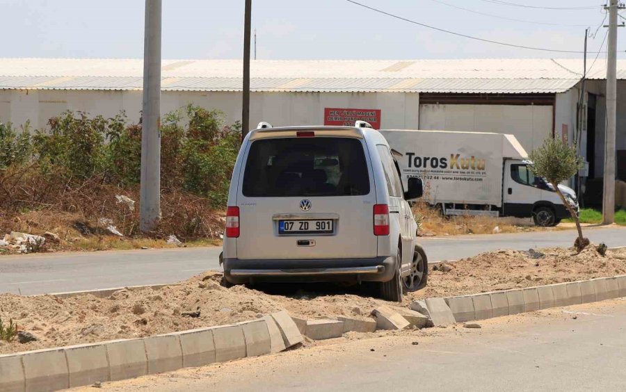 Oğlunu Trafik Kazasında Kaybeden Babanın Son Bakışı Yürekleri Sızlattı