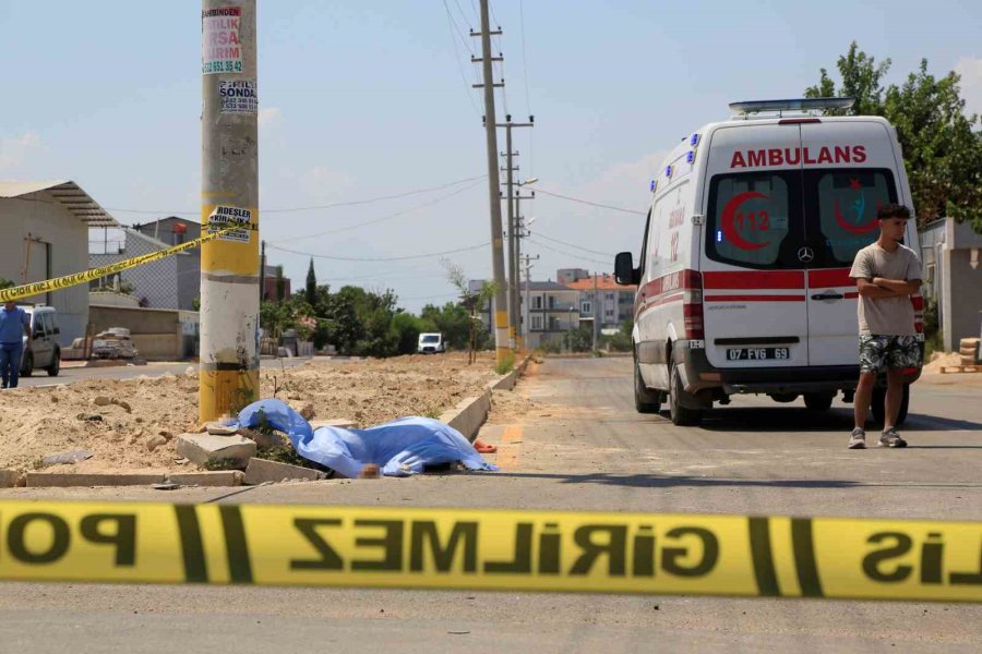 Oğlunu Trafik Kazasında Kaybeden Babanın Son Bakışı Yürekleri Sızlattı