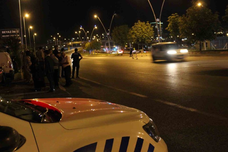 Çarpıp Kaçtı, 3 Kilometre Uzakta Yakayı Ele Verdi