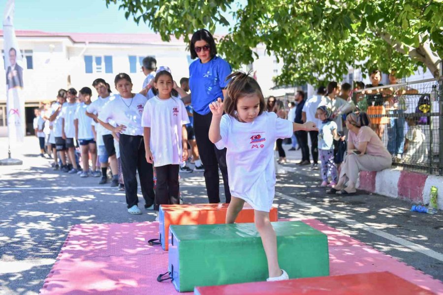 Sporbüs, Çocukları Sporla Buluşturuyor