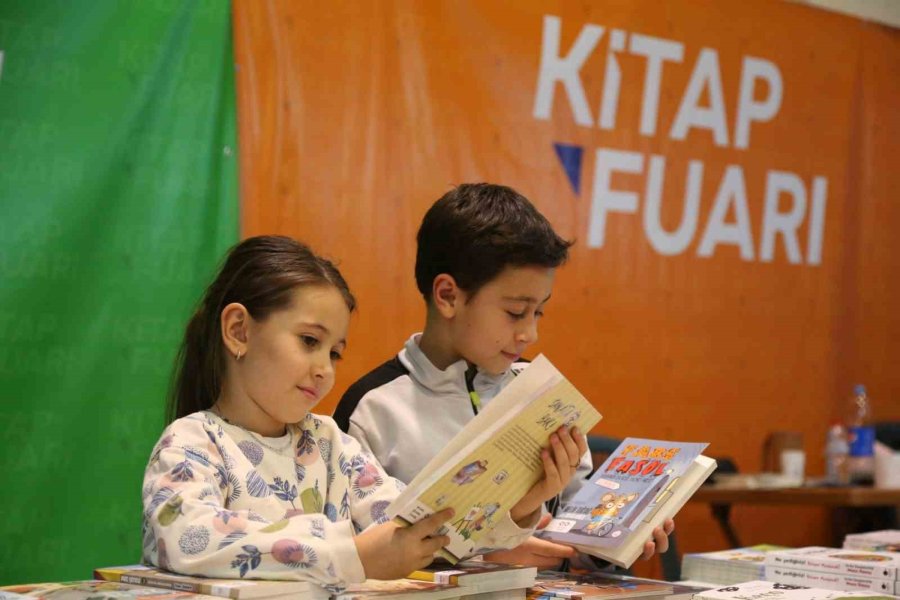 Başkan Büyükkılıç’tan Dünya Kitapseverler Günü’nde 7. Kayseri Kitap Fuarı Müjdesi