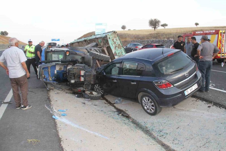 Otomobille Çarpışan Traktörün Sürücüsü Öldü