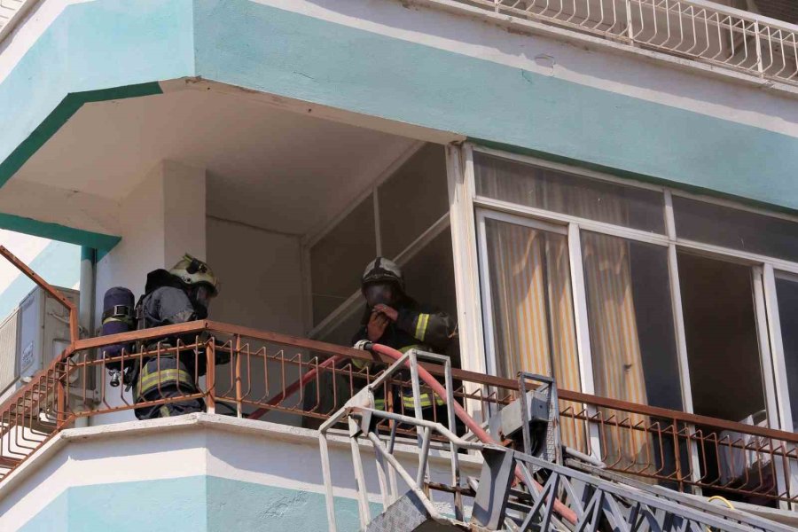 Yangını Haber Alıp Koşarak Geldi, Korktuğu Başına Gelmedi