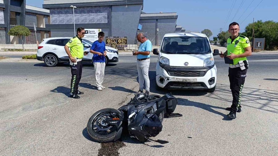 Manavgat’ta Motosiklet Kazası: 1 Yaralı