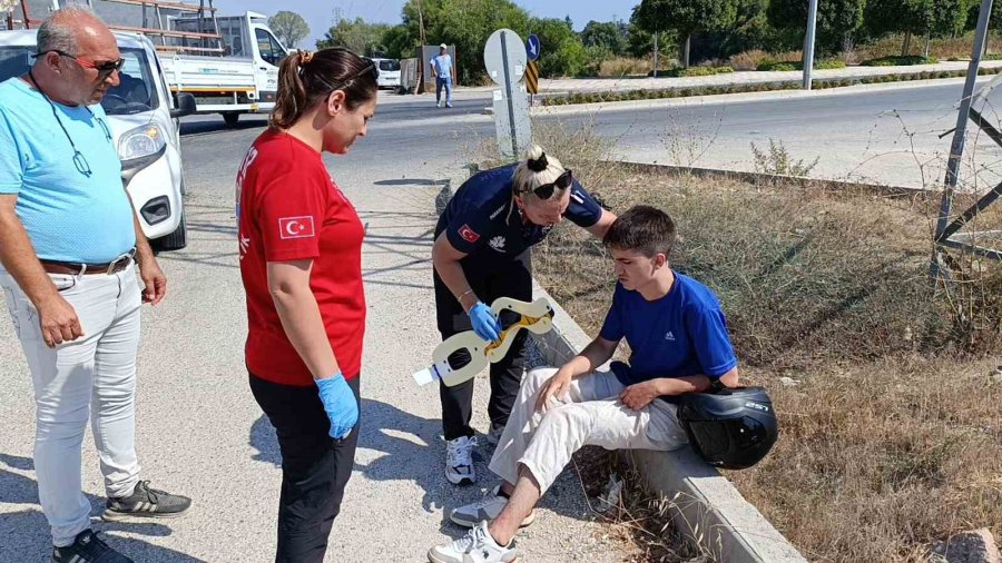 Manavgat’ta Motosiklet Kazası: 1 Yaralı