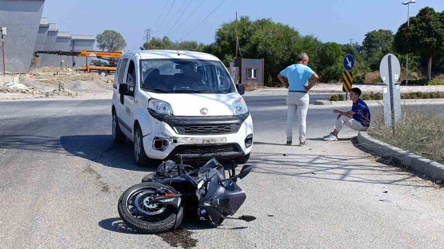 Manavgat’ta Motosiklet Kazası: 1 Yaralı