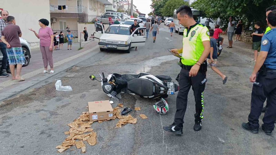 2 Motosikletin Kazasında 3 Kişi Yaralandı, Kask Takmayan Sürücü Ağır Yaralandı