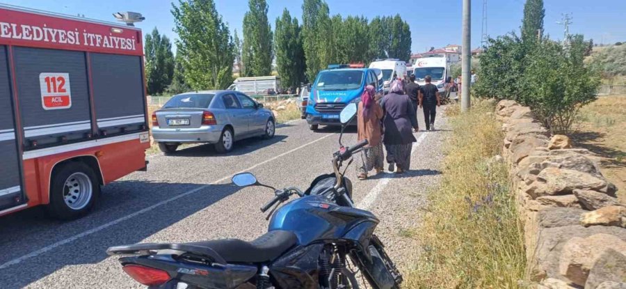 Niğde’de Otomobil Su Kanalına Düştü: 4’ü Çocuk 6 Yaralı