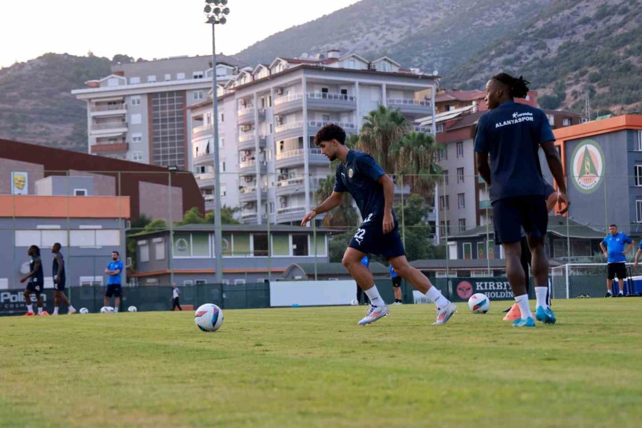 Alanyaspor, Eyüpspor Maçı Hazırlıklarını Tamamladı