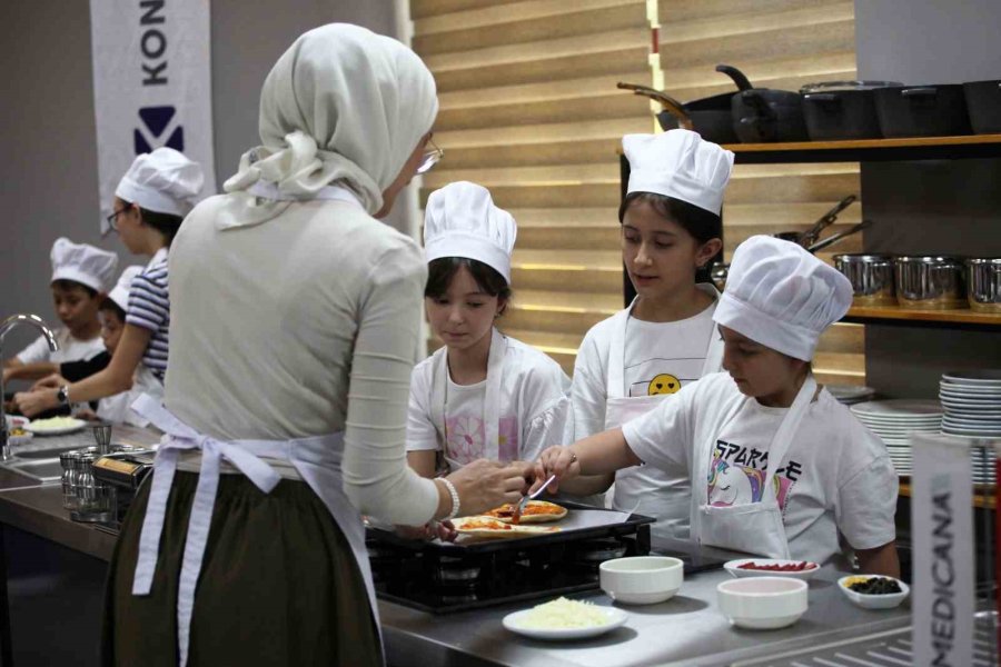 Çölyak Hastası Çocuklar Aşçı Oldu, Glutensiz Yemeklerini Kendi Hazırladı