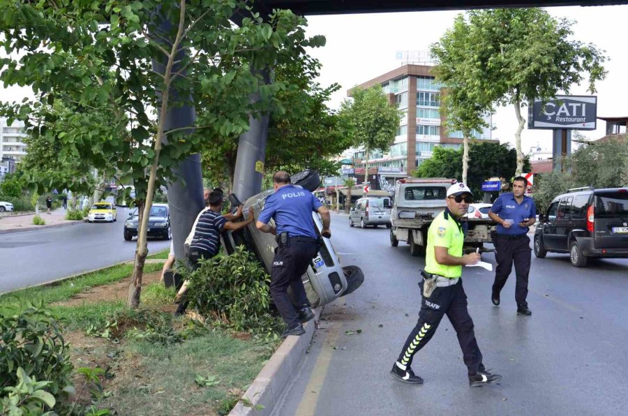 Takla Atan Otomobilin Sürücüsü Yaralandı