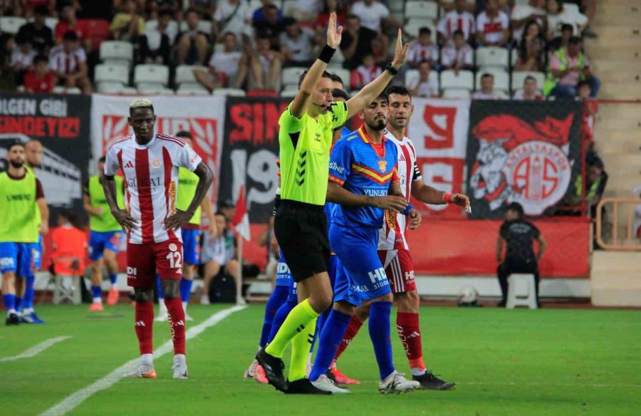 Trendyol Süper Lig: Antalyaspor: 0 - Göztepe: 0 (maç Sonucu)