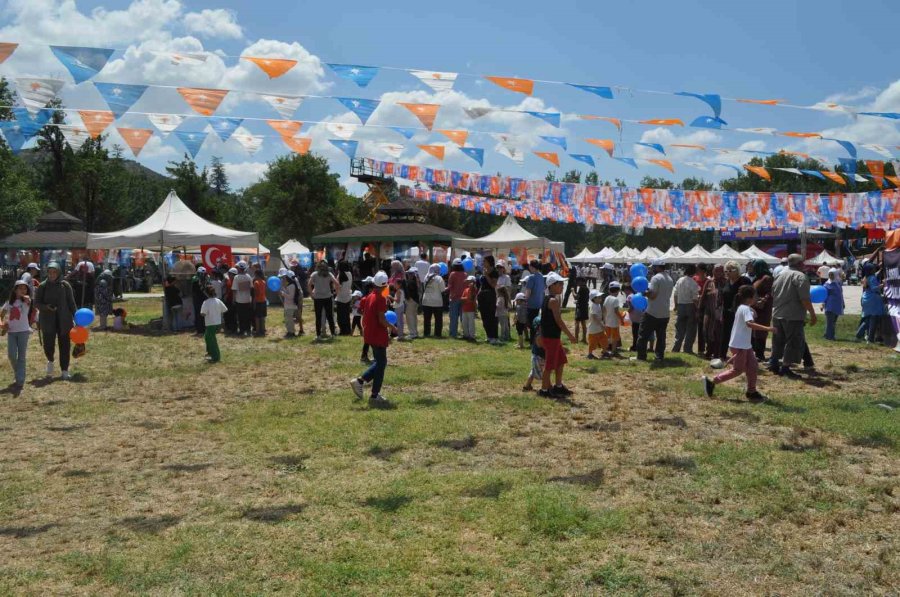 Ak Parti Teşkilât Pikniği, Genel Başkan Yardımcılarının Katılımıyla Gerçekleştirildi